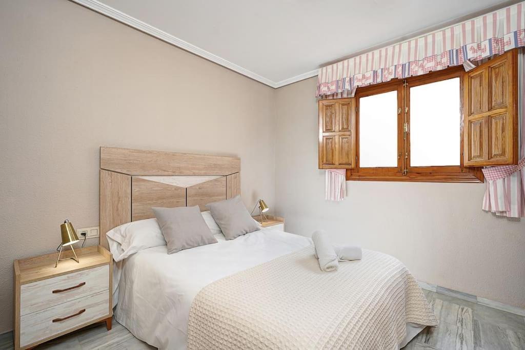 Apartamento Granada Centro. Atico Ayuntamiento Bagian luar foto